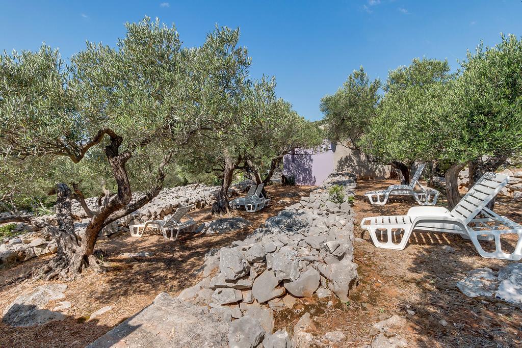 Holiday Home Nikol Veli Losinj Bagian luar foto