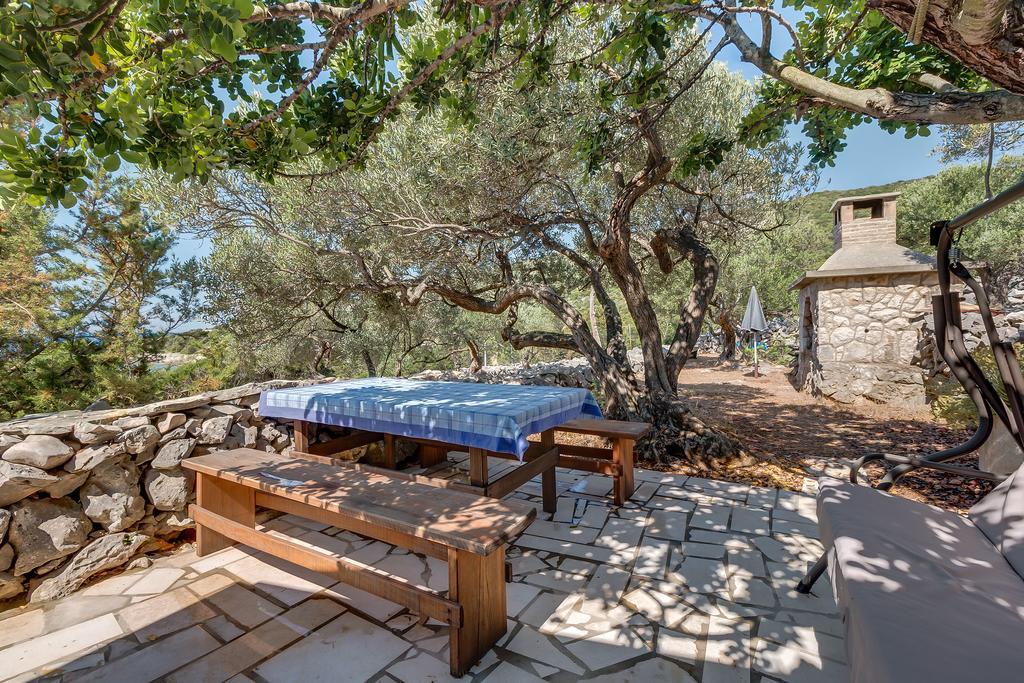 Holiday Home Nikol Veli Losinj Bagian luar foto