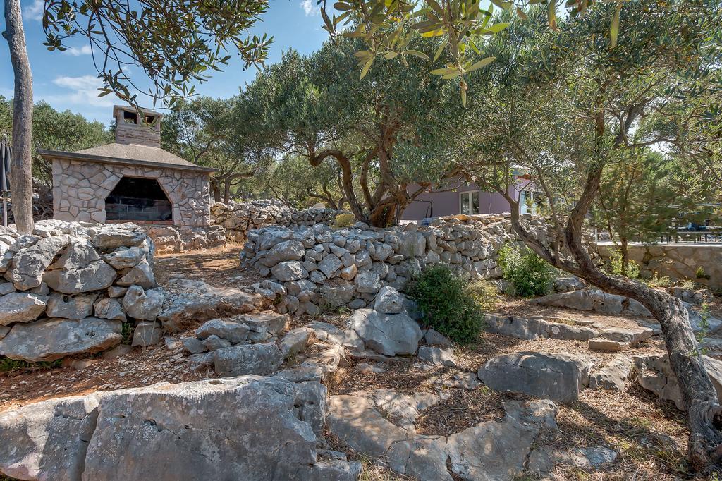 Holiday Home Nikol Veli Losinj Bagian luar foto