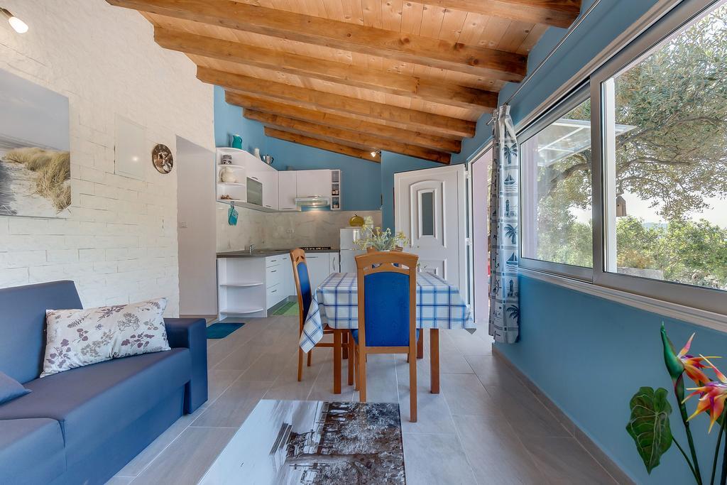 Holiday Home Nikol Veli Losinj Bagian luar foto